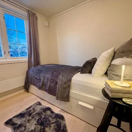 Apartment Modern Waterfront 4br With Dock & Free Parking Stavanger