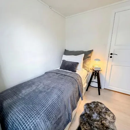 Apartment Modern Waterfront 4br With Dock & Free Parking Stavanger