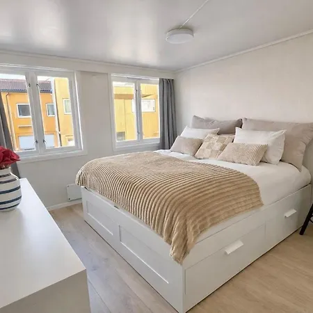 Modern Waterfront 4br With Dock & Free Parking Stavanger