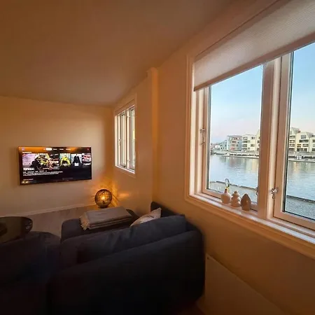 Modern Waterfront 4br With Dock & Free Parking * Stavanger