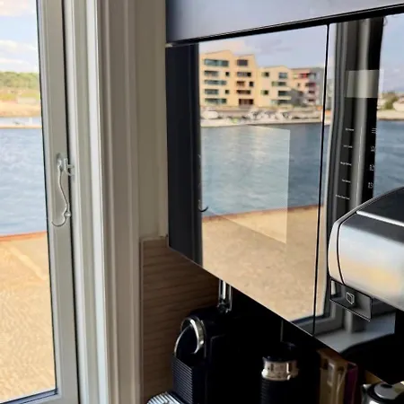 Modern Waterfront 4br With Dock & Free Parking Appartement *